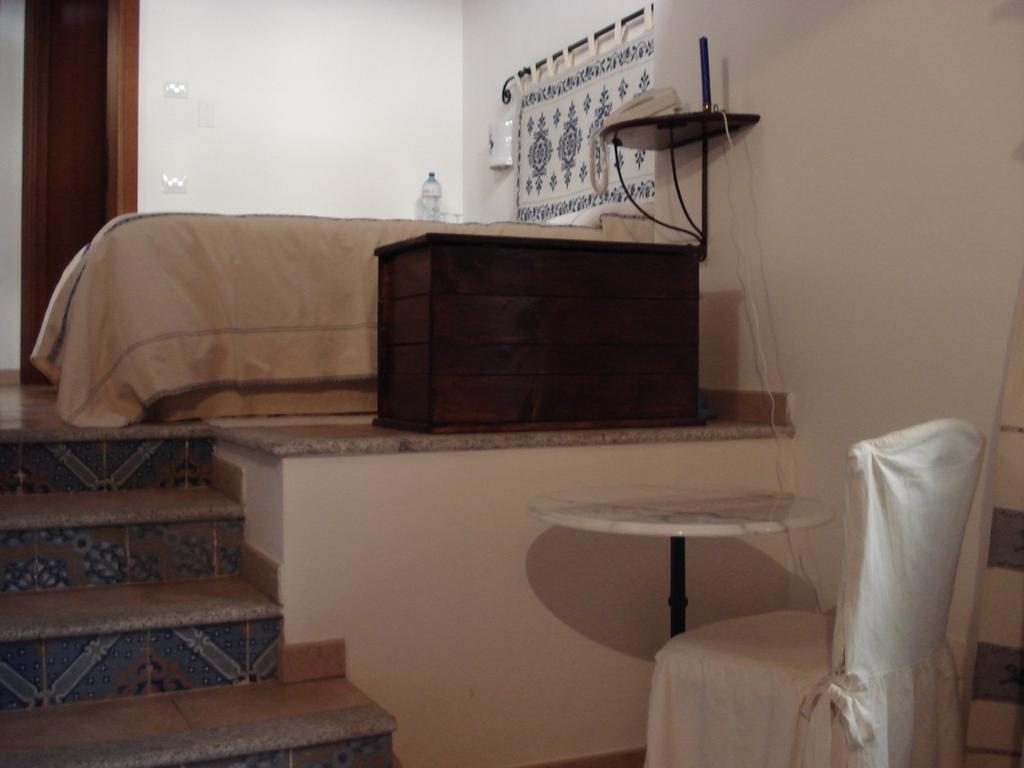 Guest House Il Giardino Segreto Cagliari Exterior photo