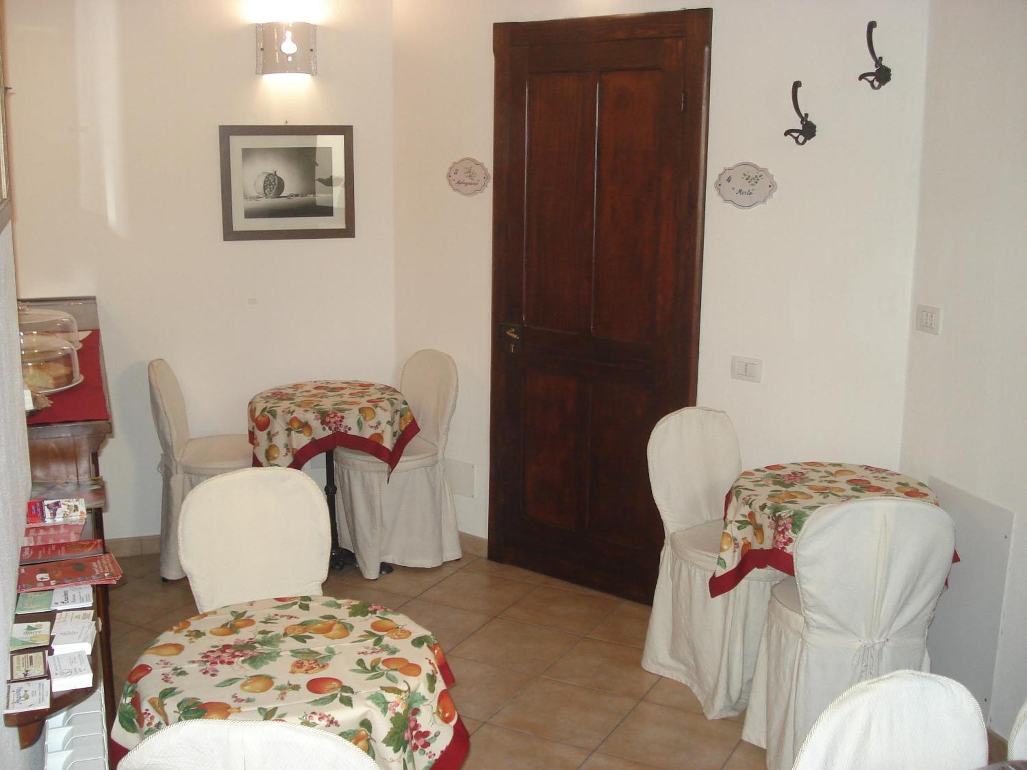 Guest House Il Giardino Segreto Cagliari Exterior photo
